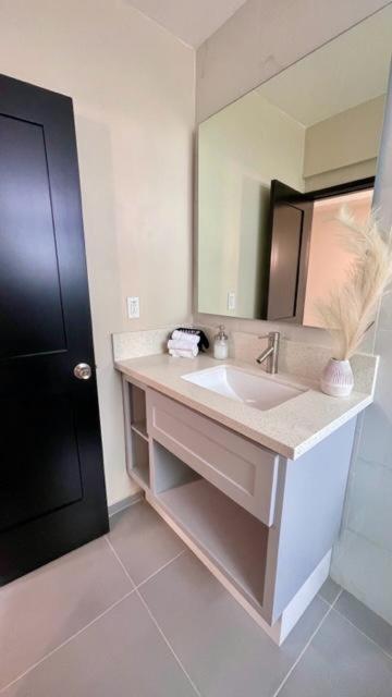 Luxury Condo Downtown Росарито Экстерьер фото